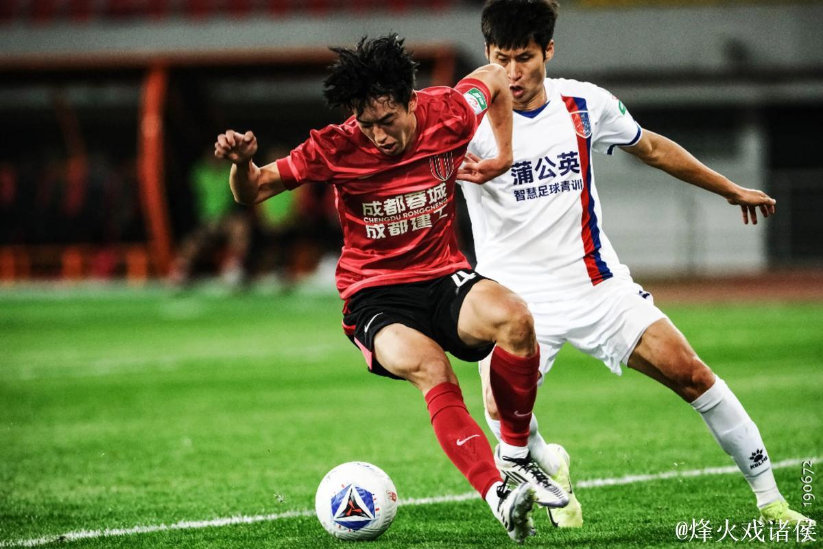 中乙-梁奕斌梅开二度 广州蒲公英2比1力克成都蓉城